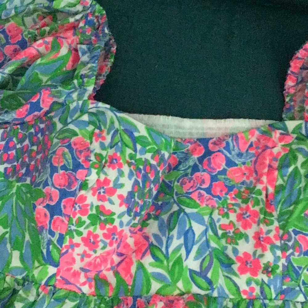 Lily Pulitzer Floral Top size 12 NWOT